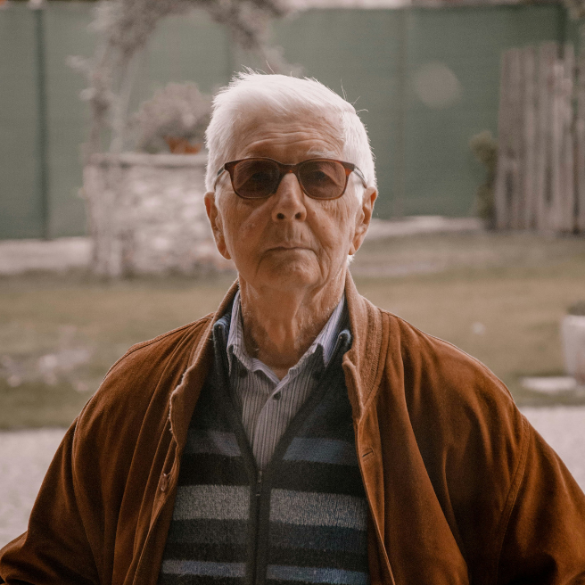 André