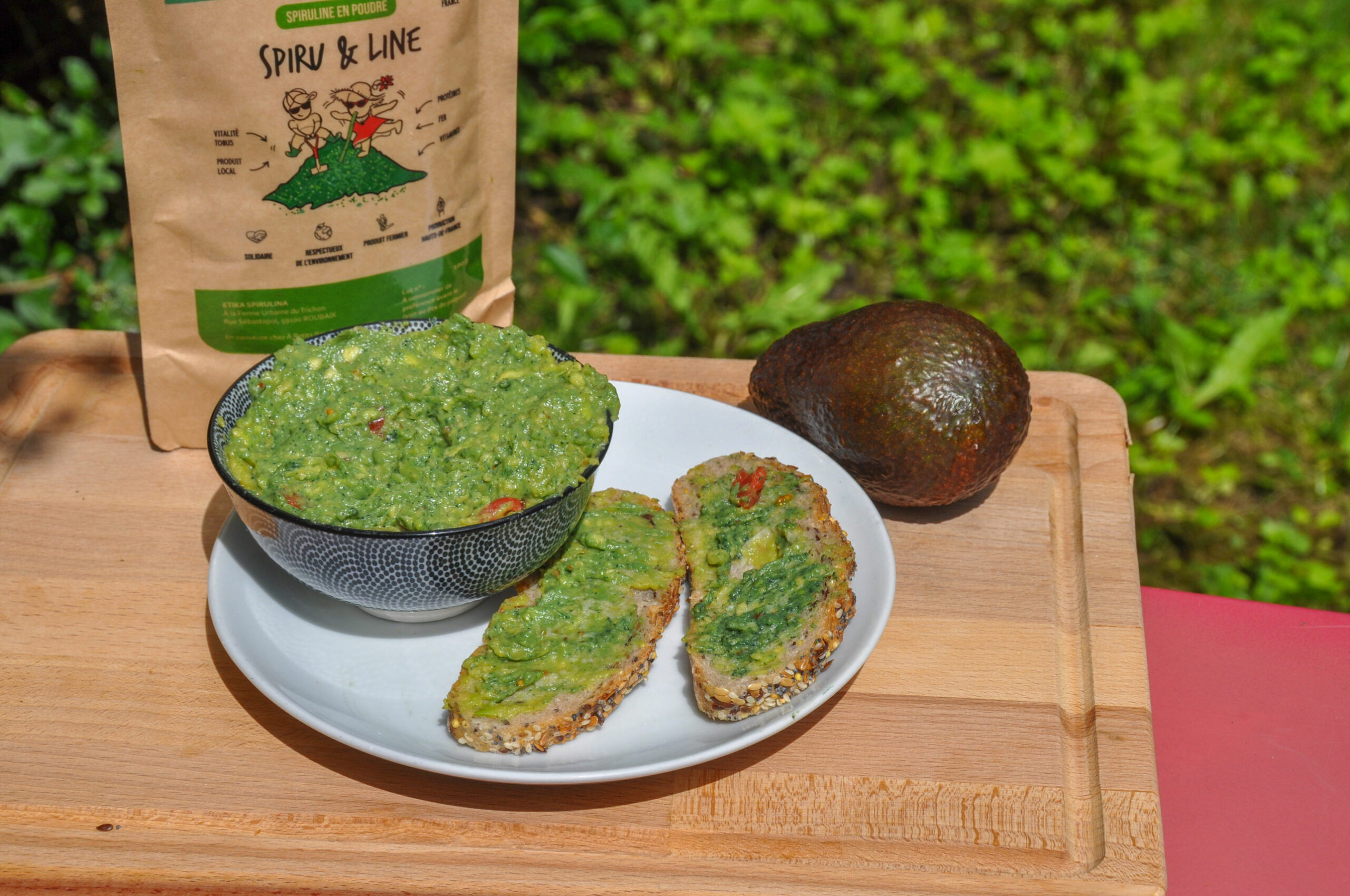 Le guacamole à la spiruline