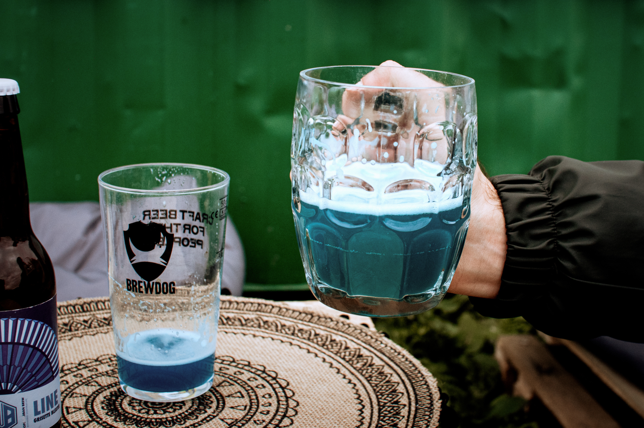 Une bière bleue (à la spiruline) : quelle idée !