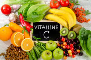 Fruits et légumes riches en vitamine C. Conseils pour savoir comment consommer la spiruline