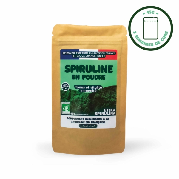 Packaging avant de la spiruline bio en poudre avec le titre et le badge de 45g pour 2 semaines de cure